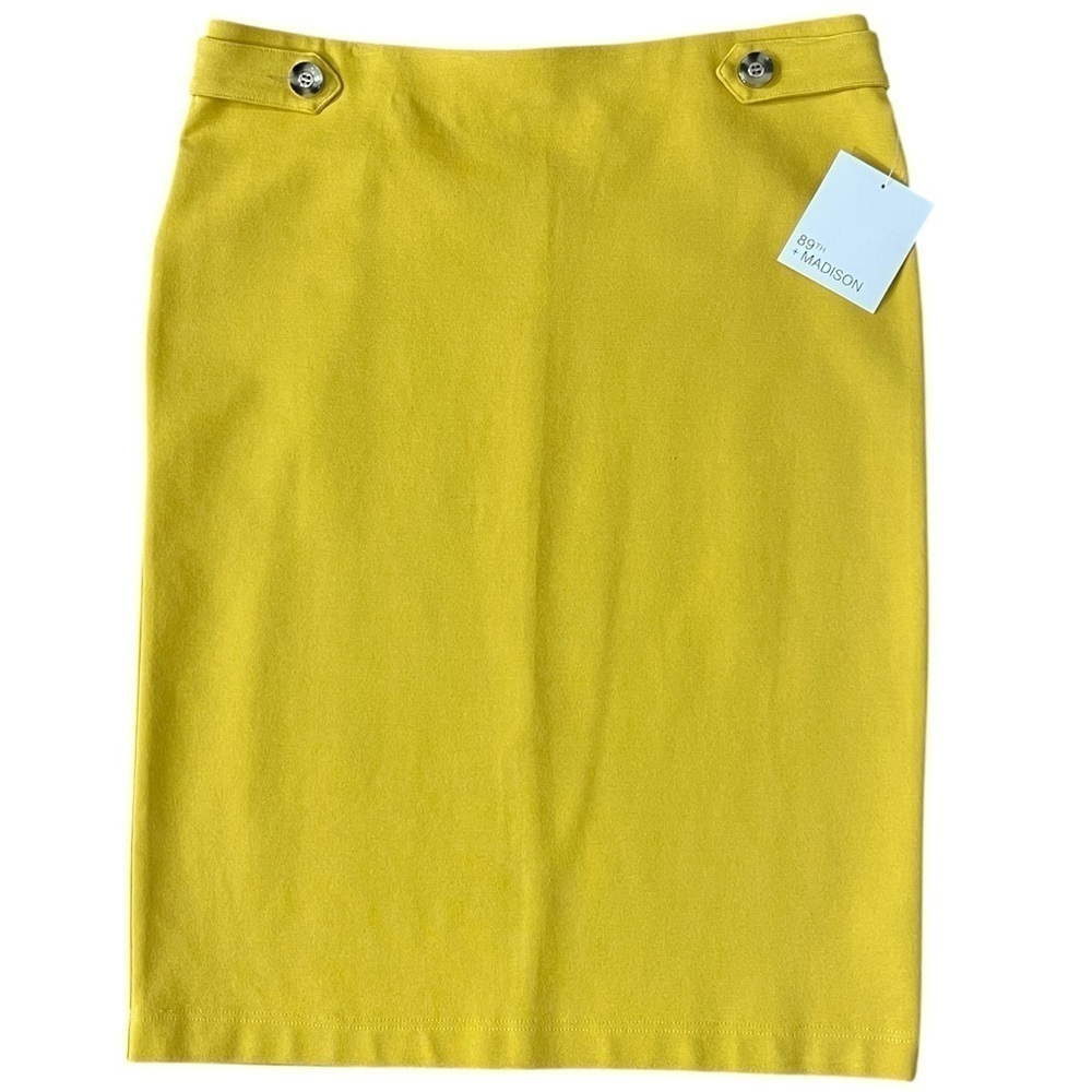 89th+Madison NWT Yellow Pencil Skirt with button detail. Size Womenls Medium
